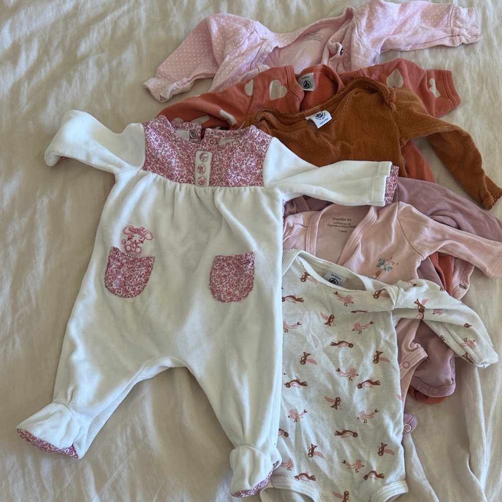 Petit Bateau Baby One-Piece ages nb - 4 months — LOT OF 7 items